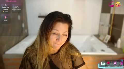 D a n n a   w e s t e r online show from 09-17-25, 02:19