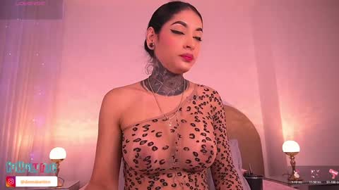 Danna Berlin  online show from 11-24-25, 07:24