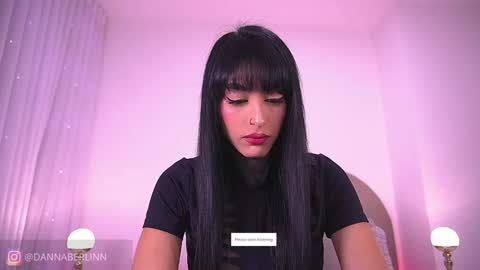 Danna Berlin  online show from 01-10-26, 07:15