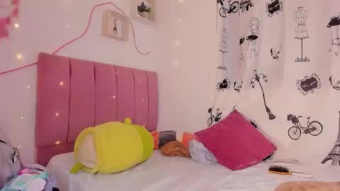 dannagabriella online show from 05-06-26, 04:52