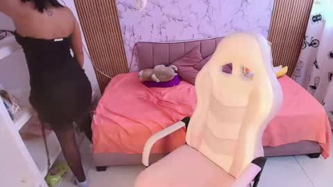 dannagabriella online show from 05-20-26, 08:26