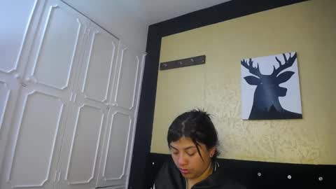 Danna Garza online show from 01-15-25, 04:36