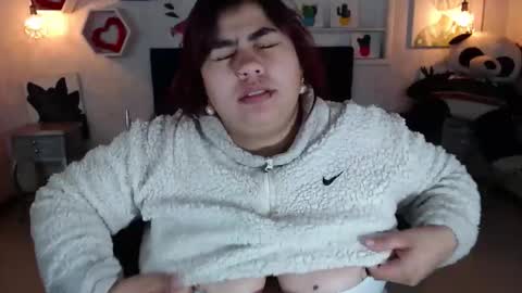 Danna Garza online show from 02-19-26, 04:47