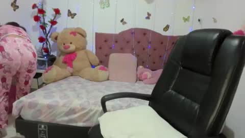 Snapshot of dannajeins chatting on 05-09-26, 02:22 Danna Sofia jeins online show from 05-09-26, 02:22