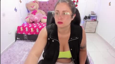 Snapshot of dannajeins chatting on 06-16-26, 03:14 Danna Sofia jeins online show from 06-16-26, 03:14
