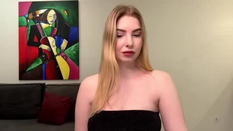 dannamissss online show from 12-16-24, 09:41