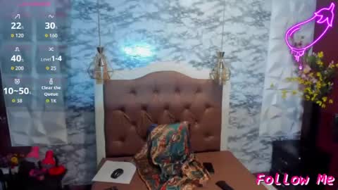 Snapshot of dannapetitee chatting on 06-25-26, 05:12 Danna online show from 06-25-26, 05:12