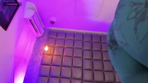 Danna online show from 01-17-26, 12:21