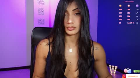 Danna Wells online show from 12-22-24, 05:42