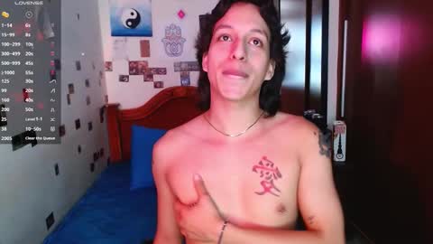 Snapshot of danny__phantom chatting on 10-10-25, 07:02 phantom555 online show from 10-10-25, 07:02