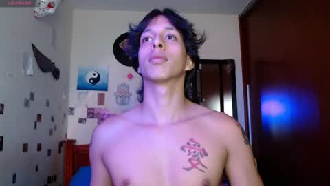 Snapshot of danny__phantom chatting on 02-08-26, 11:19 phantom555 online show from 02-08-26, 11:19