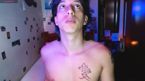 Snapshot of danny__phantom chatting on 02-22-26, 11:36 phantom555 online show from 02-22-26, 11:36