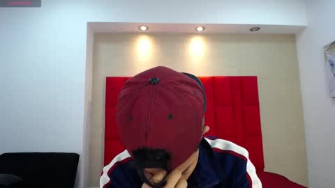 Snapshot of danny__santoro chatting on 12-16-25, 01:16 Danny online show from 12-16-25, 01:16