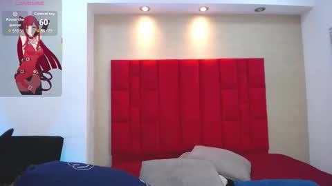 Snapshot of danny__santoro chatting on 12-17-25, 01:28 Danny online show from 12-17-25, 01:28