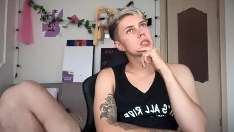 danny online show from 09-09-25, 10:37