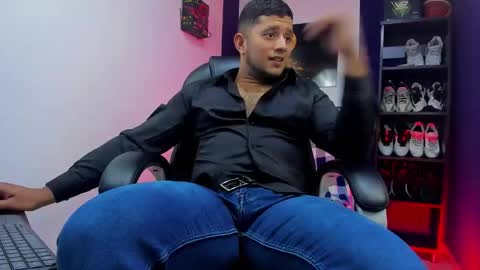 Snapshot of dante_bigboss chatting on 03-23-26, 12:58 Dante online show from 03-23-26, 12:58