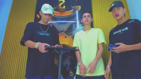 dante_brown1 online show from 12-05-25, 05:27