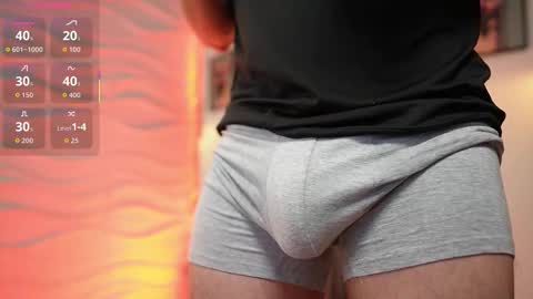 Snapshot of dante_gold chatting on 03-27-26, 09:47 SEBAS online show from 03-27-26, 09:47