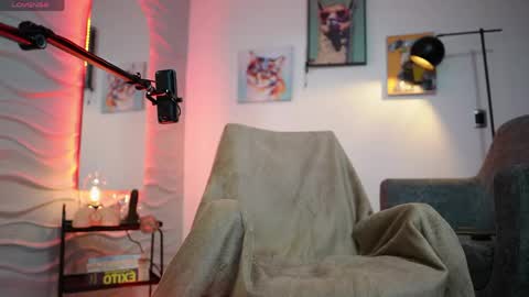 Snapshot of dante_gold chatting on 04-08-26, 12:10 SEBAS online show from 04-08-26, 12:10
