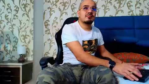 Snapshot of dante_goldt chatting on 06-11-26, 09:46 Dante online show from 06-11-26, 09:46