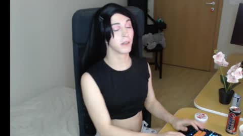 Snapshot of dante_twink__ chatting on 02-01-26, 06:06 Dante online show from 02-01-26, 06:06