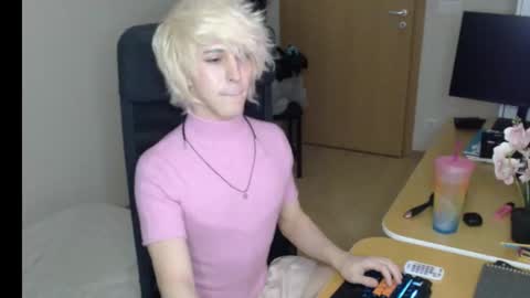 Snapshot of dante_twink__ chatting on 02-13-26, 08:38 Dante online show from 02-13-26, 08:38