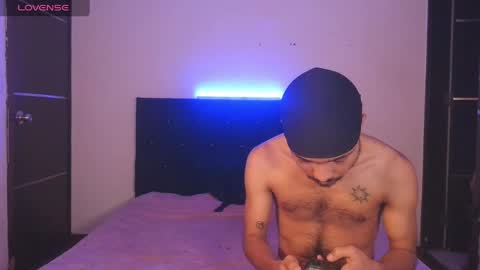 Snapshot of danteeg chatting on 05-29-26, 04:32 DANTEEGS online show from 05-29-26, 04:32