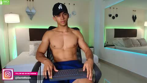 Snapshot of danteestone chatting on 02-19-25, 10:42 Dante online show from 02-19-25, 10:42