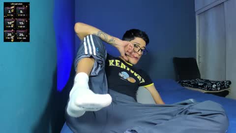 Snapshot of danteheat chatting on 02-18-25, 10:58 danteheat online show from 02-18-25, 10:58