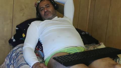 dantehot82 online show from 01-01-25, 07:20