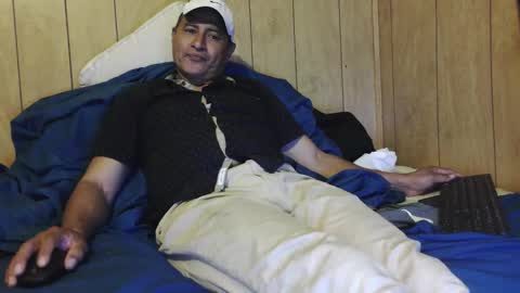 dantehot82 online show from 11-10-25, 02:21