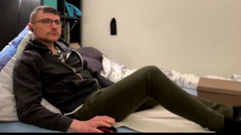 Daniel online show from 04-12-26, 08:58