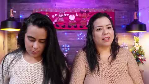 Snapshot of dany_alexa chatting on 12-17-25, 01:28 Dany And Alexa online show from 12-17-25, 01:28