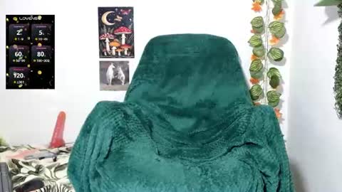 dany_milk online show from 07-05-26, 04:19