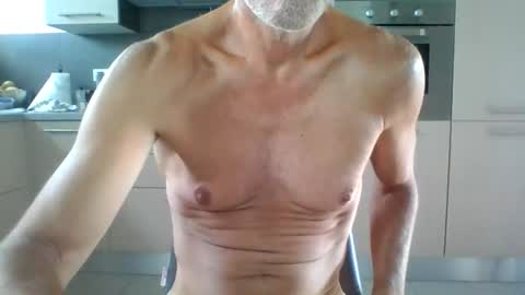 Snapshot of danyblueyes71 chatting on 07-23-26, 04:49 Dany online show from 07-23-26, 04:49