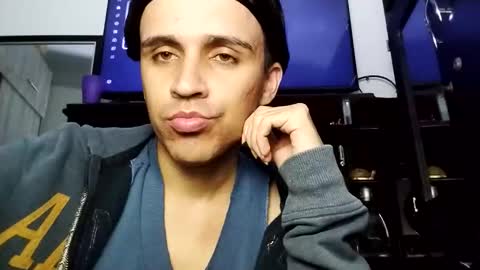 Daniel online show from 10-19-25, 06:58