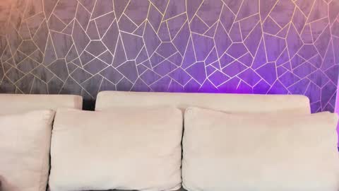 Daniela online show from 01-14-25, 05:40