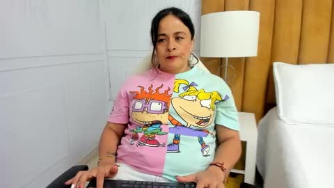 Daphne online show from 02-05-25, 08:21