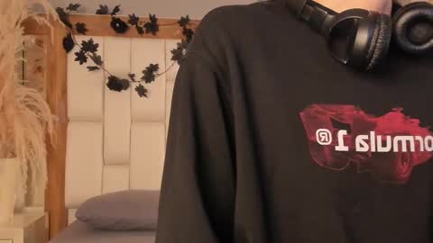 daphne_and_roger online show from 01-06-26, 11:14