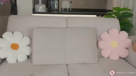 daphne_cooper1 online show from 06-06-26, 01:43