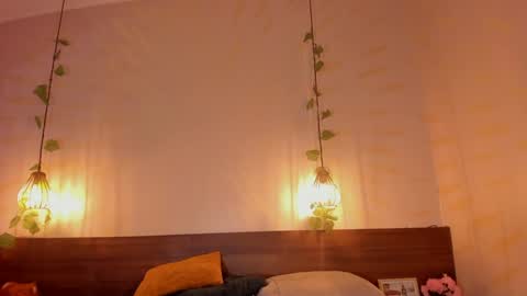 Daphne online show from 01-19-25, 05:49