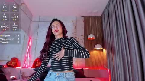 Daphne online show from 02-18-25, 05:53