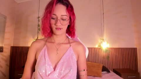Daphne online show from 05-31-26, 03:15