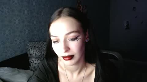 Daphne Darkthorn online show from 11-03-25, 06:20