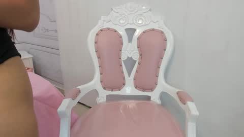 Daphne  online show from 03-12-25, 05:57