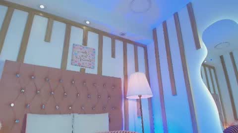 Snapshot of daphne_velmont chatting on 07-14-26, 10:21 Daphne Velmont online show from 07-14-26, 10:21