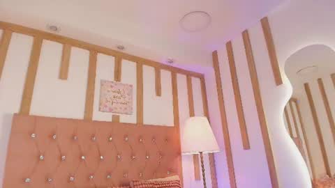 Snapshot of daphne_velmont chatting on 07-15-26, 05:23 Daphne Velmont online show from 07-15-26, 05:23
