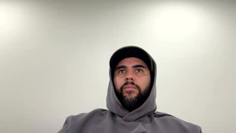 Snapshot of daphneandscooby chatting on 12-04-24, 02:31 daphneandscooby online show from 12-04-24, 02:31