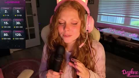Snapshot of daphnemadison chatting on 05-22-26, 11:54 Daphne Madison online show from 05-22-26, 11:54