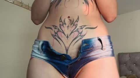 Snapshot of daphnepurple chatting on 01-20-25, 12:07 DAPHNE online show from 01-20-25, 12:07